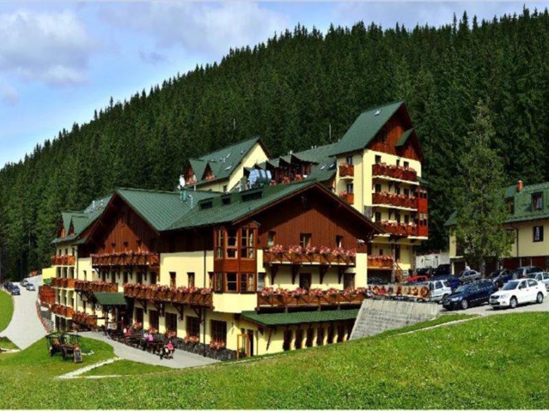 Ski & Wellness Residence Druzba Demanovska Dolina Bagian luar foto