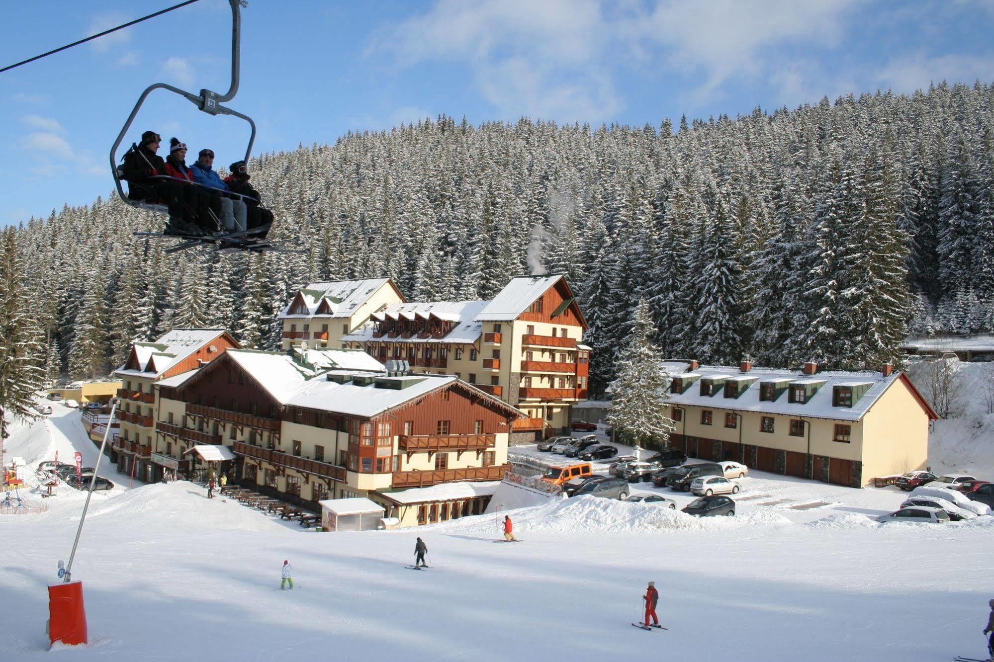 Ski & Wellness Residence Druzba Demanovska Dolina Bagian luar foto
